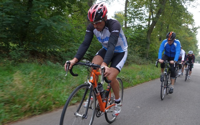 Joachim führt im Wind.