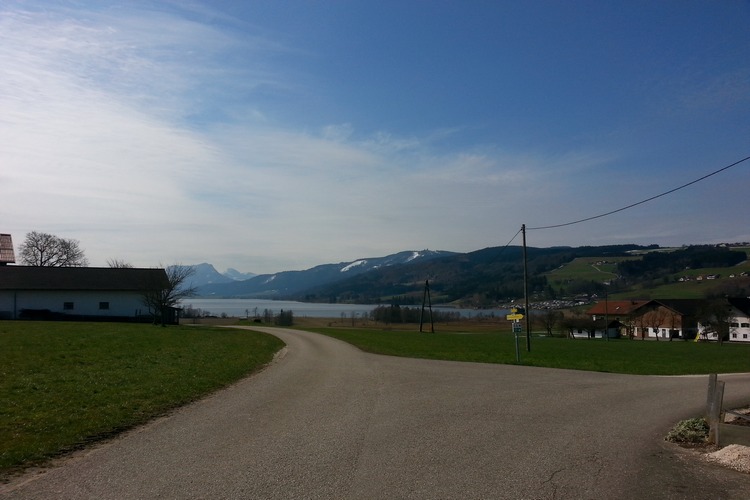 Mondsee im Rücken ...