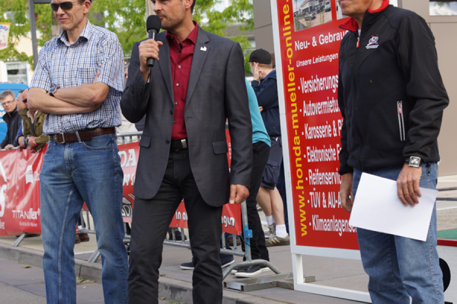 Klaus-Peter Brill ...