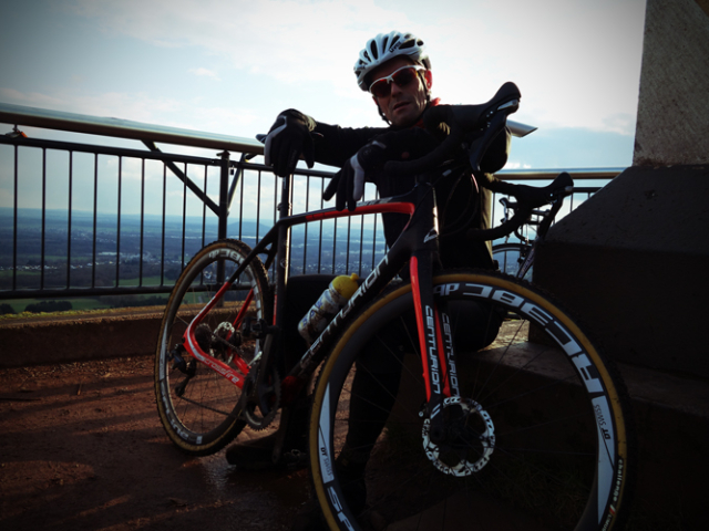 Hans und sein neuer Crosser